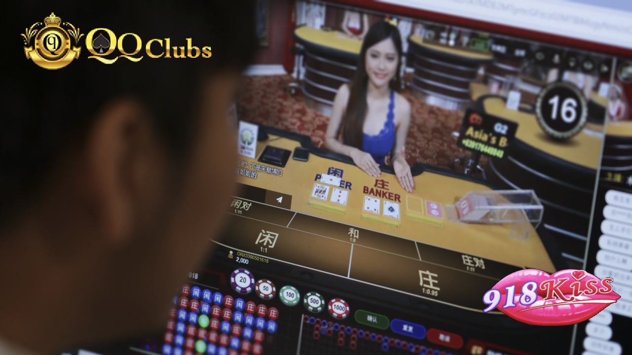 Man gambling at Malaysia online casino QQclubs using 918Kiss app